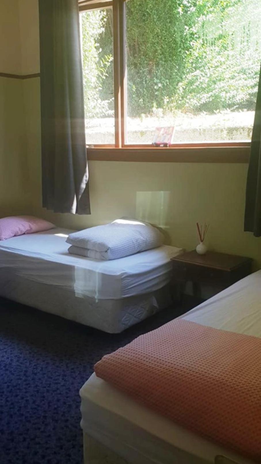 Manor House Backpackers Hostel Dunedin Exterior foto