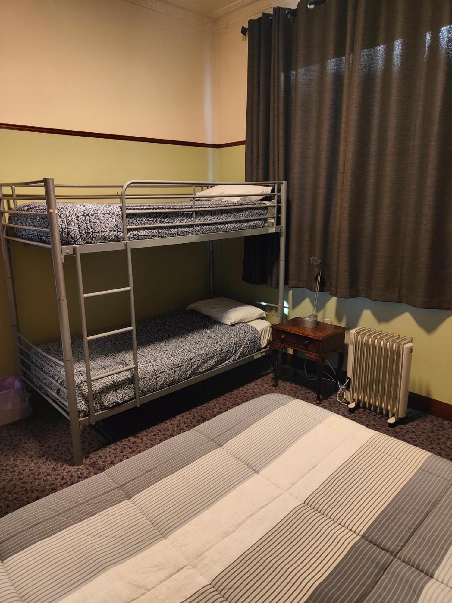 Manor House Backpackers Hostel Dunedin Exterior foto