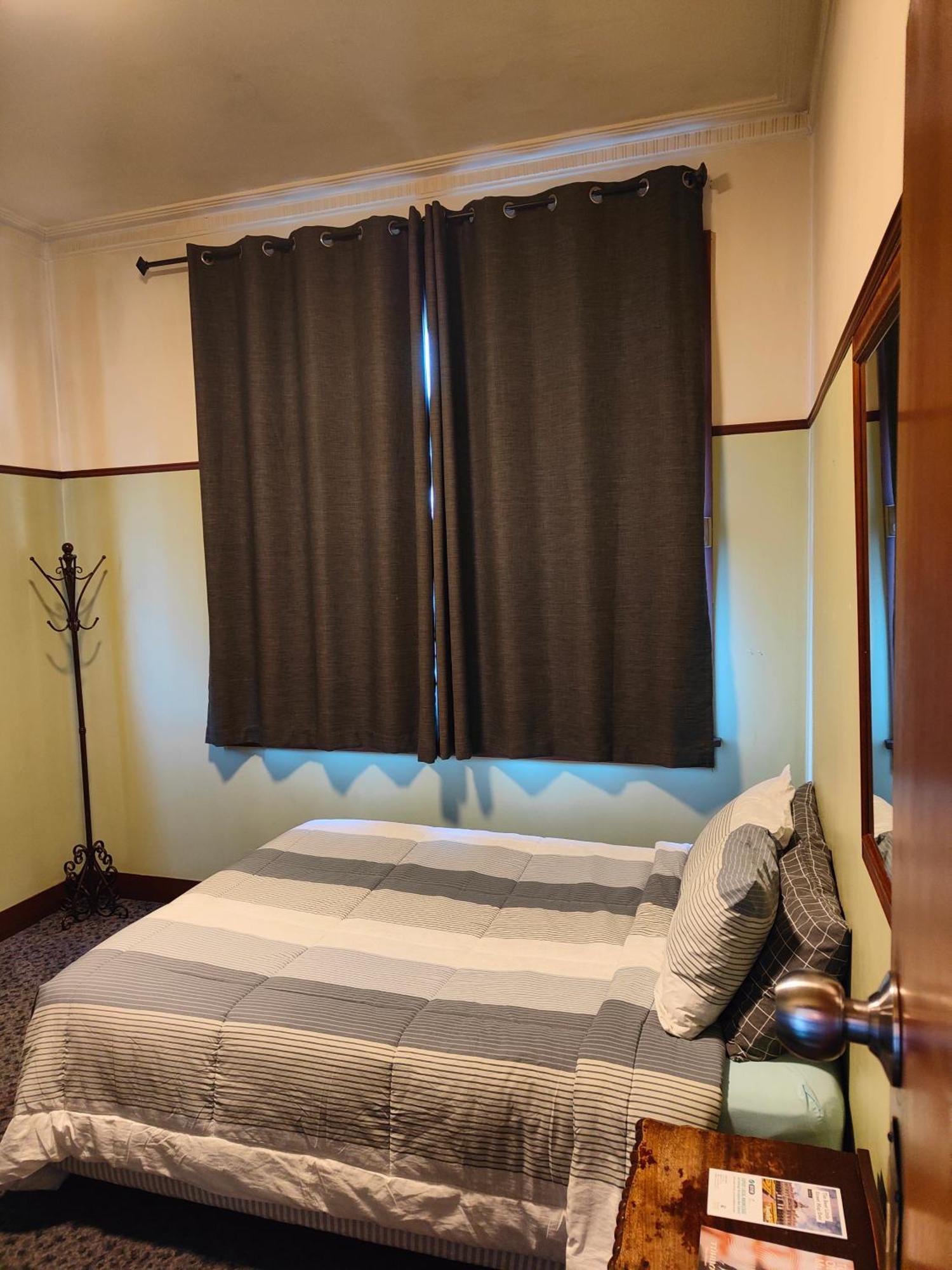 Manor House Backpackers Hostel Dunedin Exterior foto